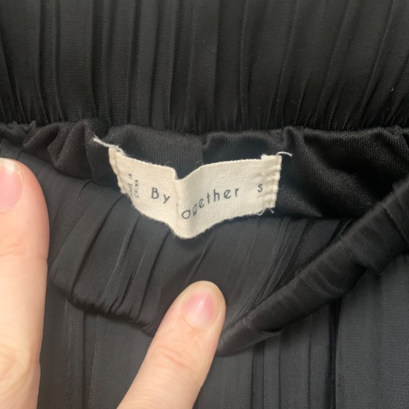 By Together Black Satin Wide Leg Pant Trousers with Pleats - Size Small - Picture 5 of 7